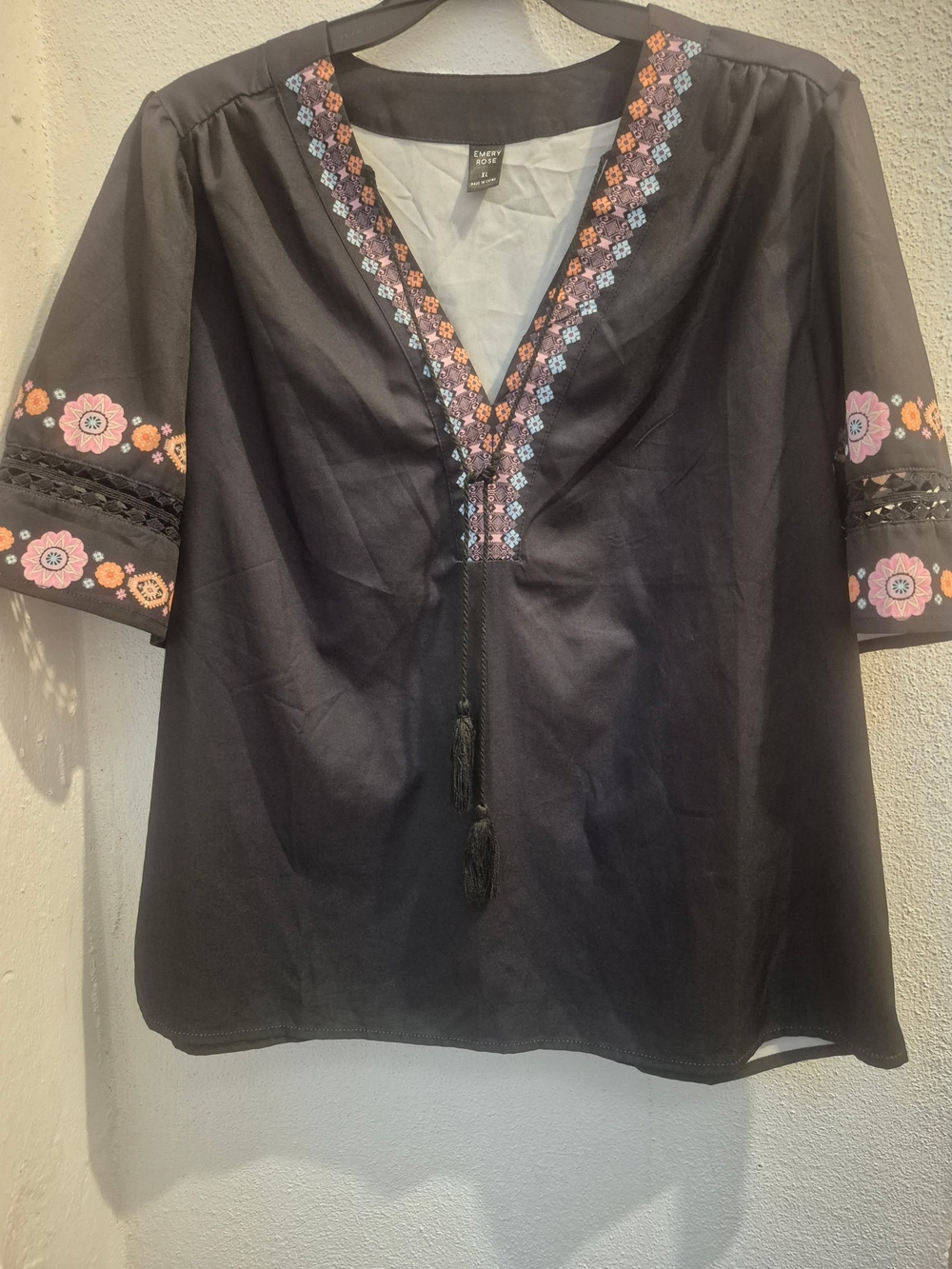 Emery Rose Bohemian Embroidered Peasant Blouse Size XL